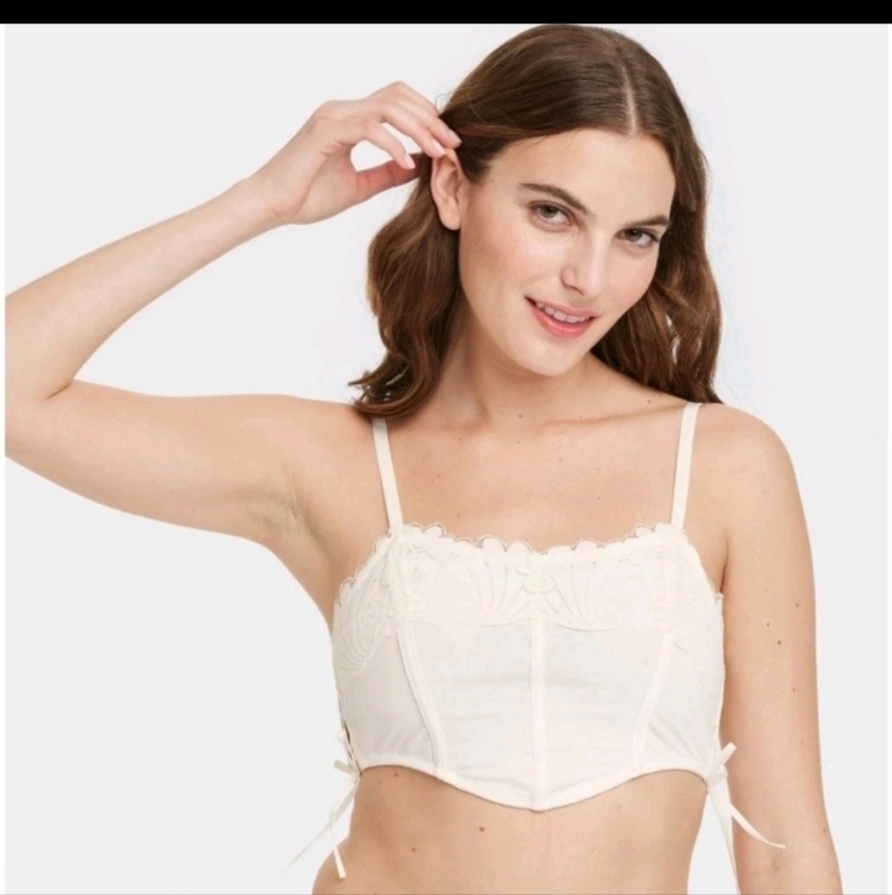Colsie WHITE Lace Up Knit Corset Crochet Wireless Bralette Tank Bra